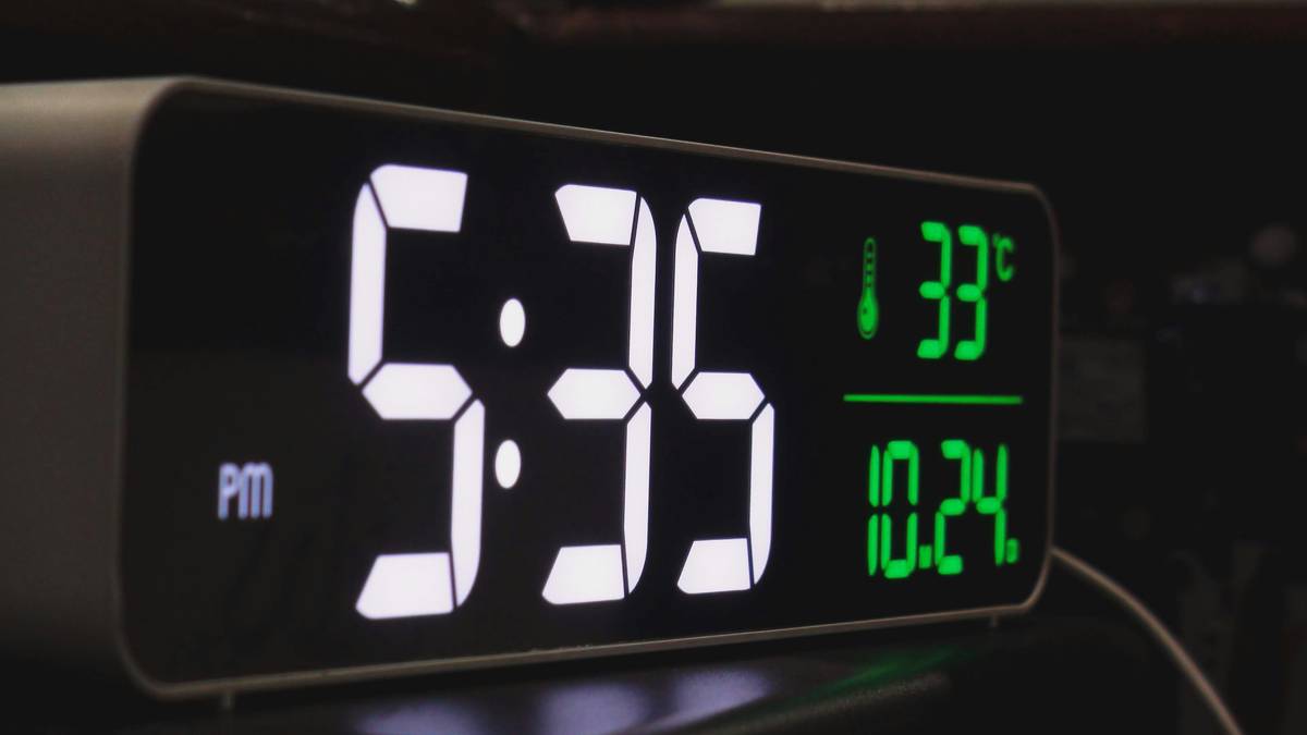 Smart mirror showing correct magic mirror clock size relative to frame and viewing distance
