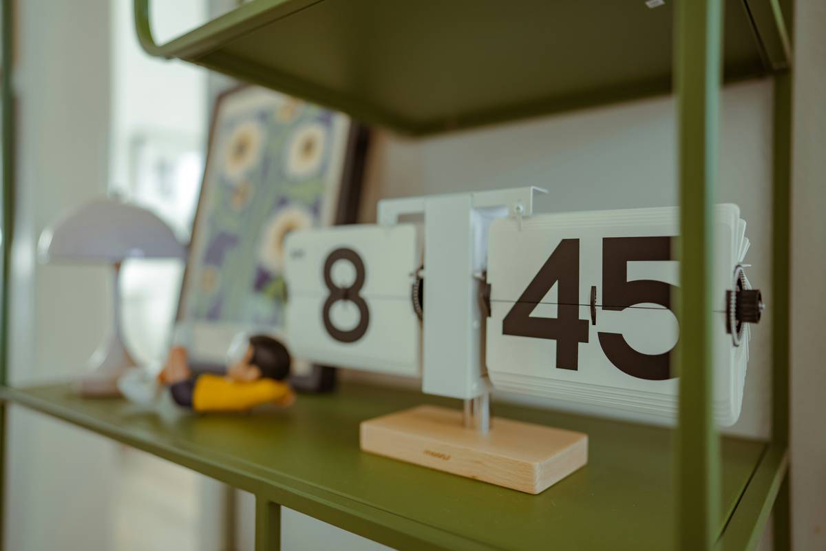 Magic Mirror Clock Size: 7 Proven Tips to Avoid Costly Mistakes